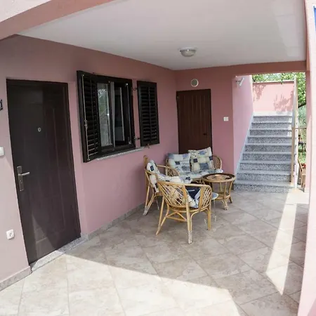 Martina Guest house